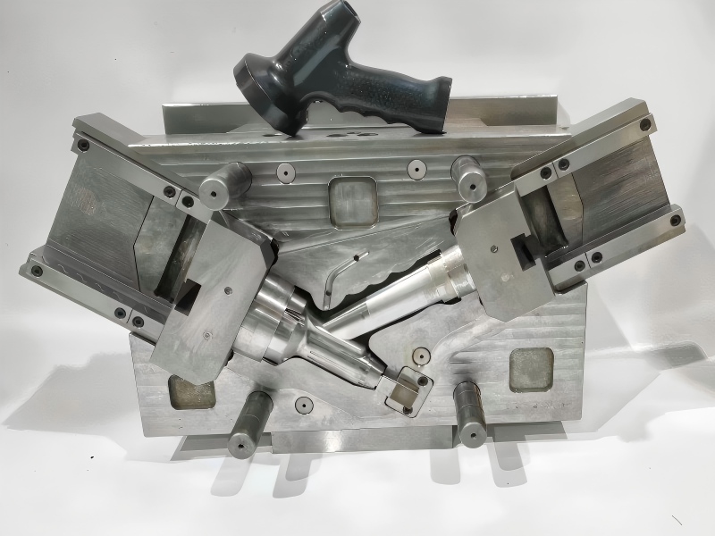 custom injection mold project