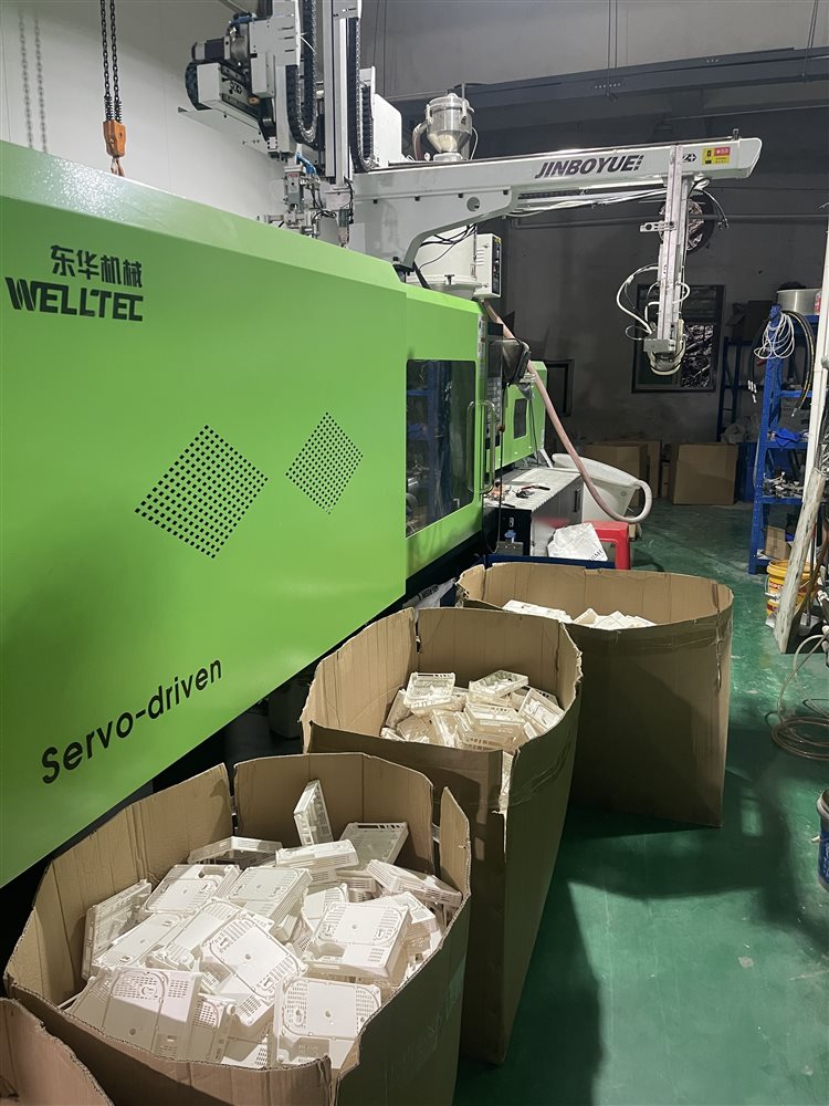 5-Axis CNC Machining Factory (Aluminum & Stainless Steel)